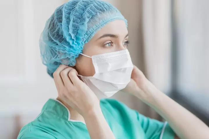 Nurse with mask